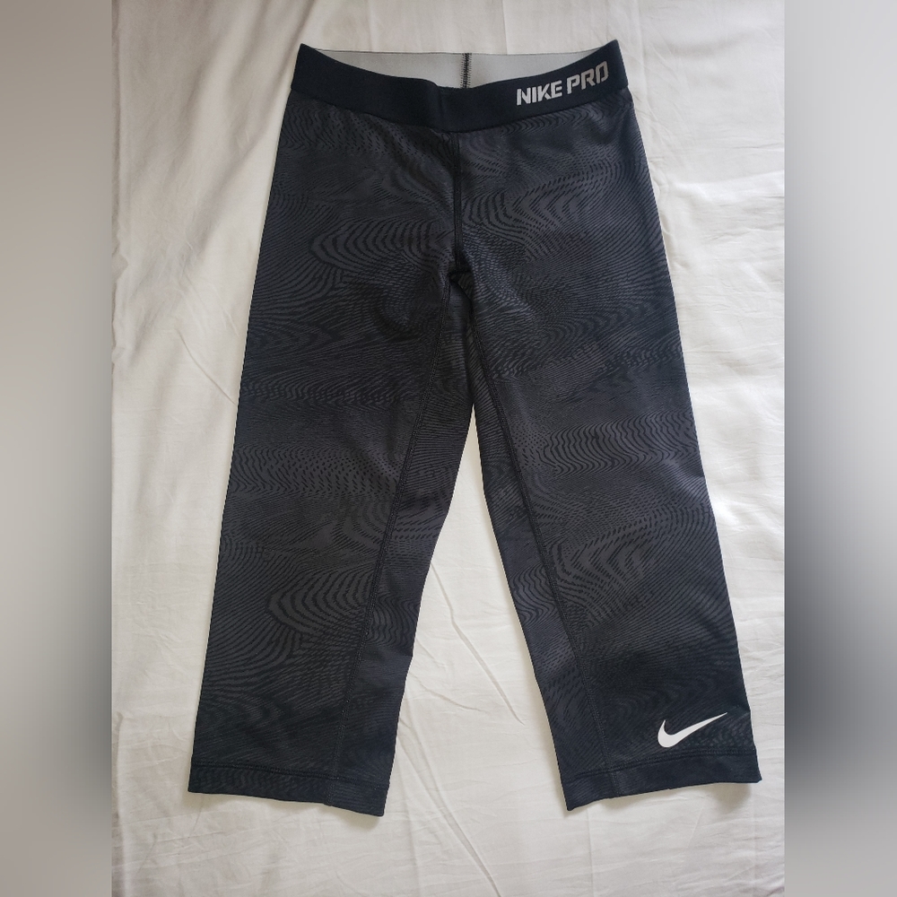 Women's Nike pro Leggings XS